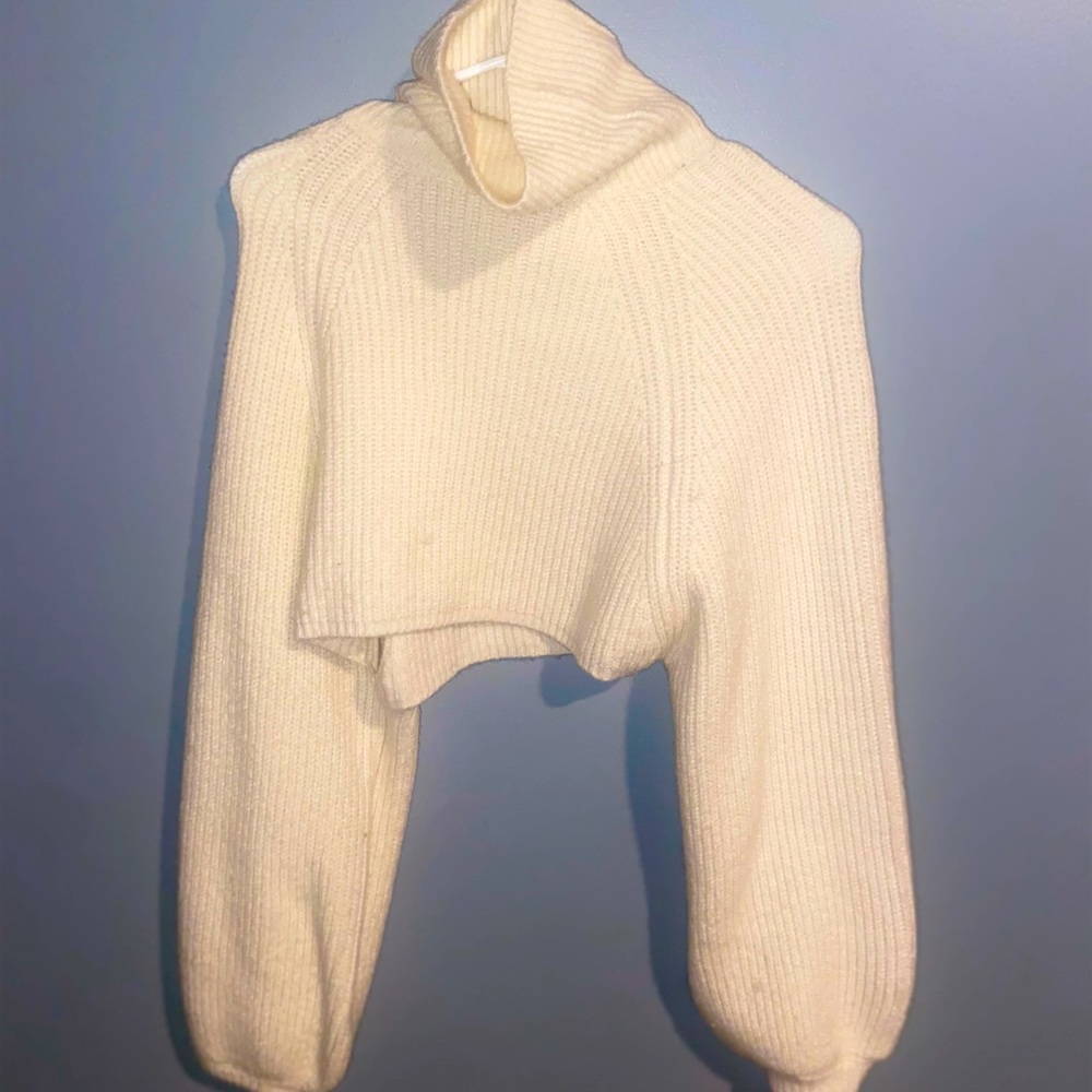 Turtle neck sweater ✨